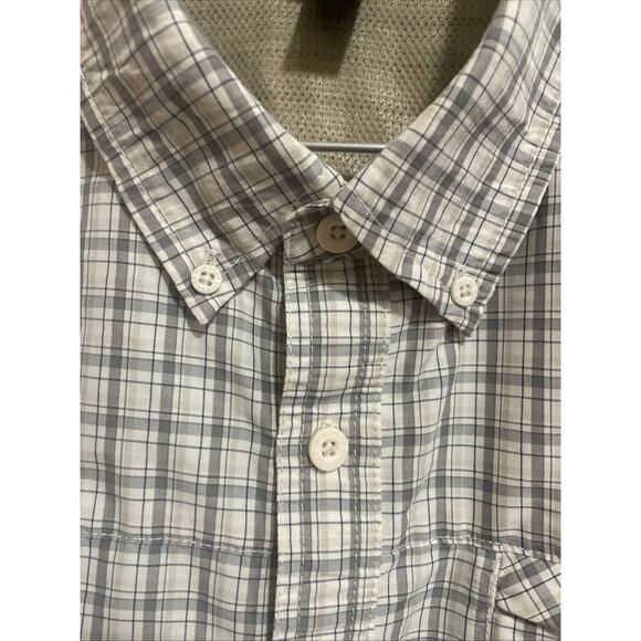 Eddie Bauer Men’s XL Button Down Shirt White Plaid Zip Pocket Hiking Lightweight - Picture 7 of 8